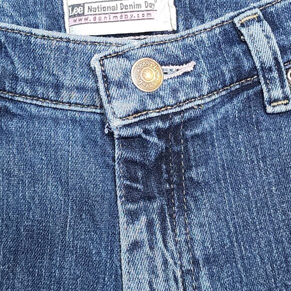 Lee National Denim Day Med Wash Breast Cancer Awareness Pink Stitch Jeans 8 MED - Picture 8 of 16